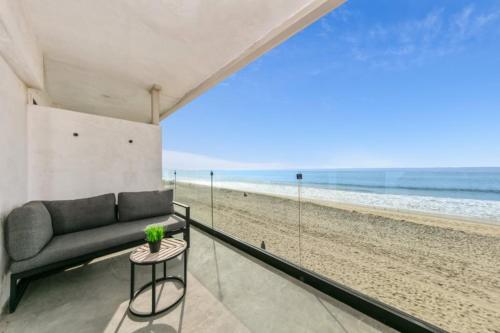 Ocean Villas Beach Front - Tap to explore photos