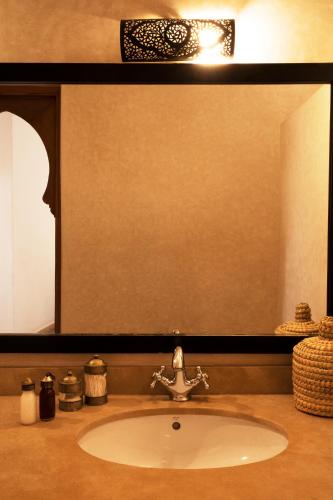 Family Suite with Balcony image 1