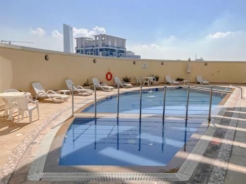 Cosmos Living Modern Studio Near Dubai Marina - image 11