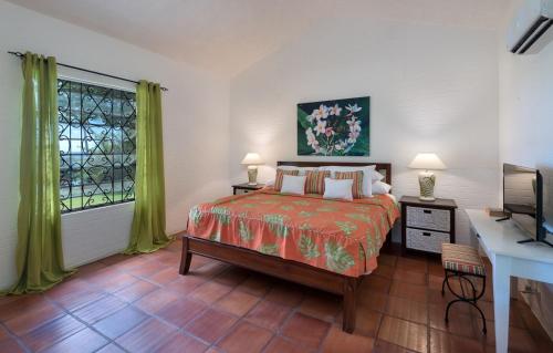 Freyers Well Bay House by Bluescape in Checker Hall