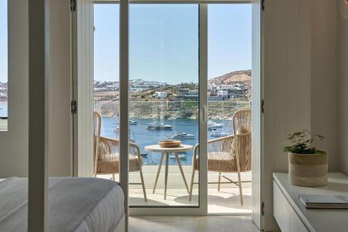 شرفة/ تراس, Once in Mykonos - Designed for Adults in اورنوس