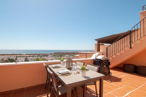 2242-amazing penthouse 2terraces sea view