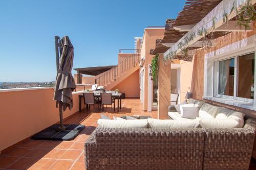 2242-amazing penthouse 2terraces sea view