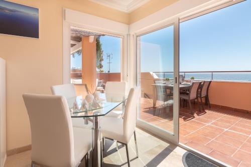 2242-amazing penthouse 2terraces sea view