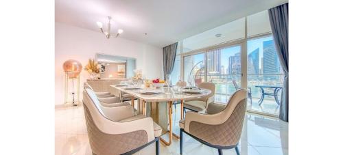 Luxurious 4-Bedroom Duplex VILLA Apartment near JBR, Дубай (фото 6)
