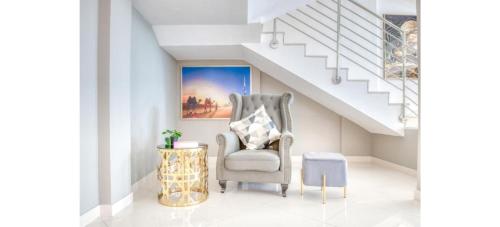 Luxurious 4-Bedroom Duplex VILLA Apartment near JBR, Дубай (фото 9)