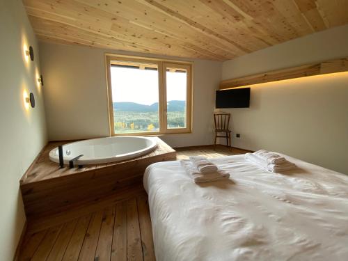 Casa amb jacuzzi privat, Cal Rossa in Cabó