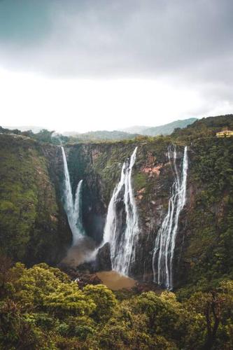 Kamanabillu Homestay, For jog falls travellers