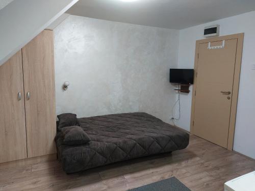 1 sofa bed