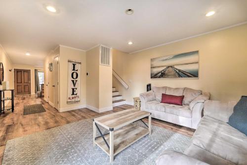 Cozy Hogan Haus Condo Less Than 3 Mi to Lake Tahoe! - Apartment - Incline Village