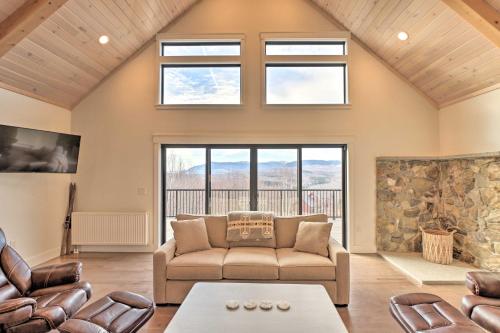 Secluded Kingfield Abode with Idyllic Mtn Views, Kingfield (foto 4)