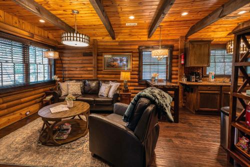 stayNantahala - Smoky Mountain Cabins and Luxury Yurts in Topton, USA
