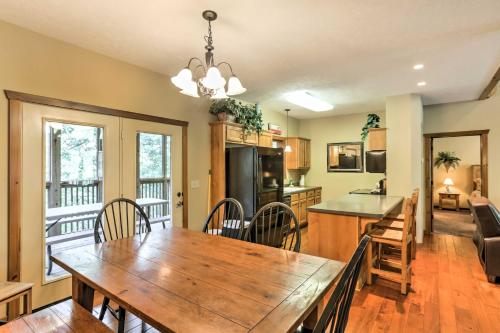 Elegant Branson Home Less Than 2 Mi to Silver Dollar City! - image 8