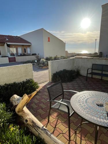 Ferienhaus in résidence naturiste direkt am Strand - Location saisonnière - Leucate