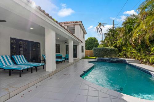 Peaceful Miami Getaway Private Yard and Oasis! - main image