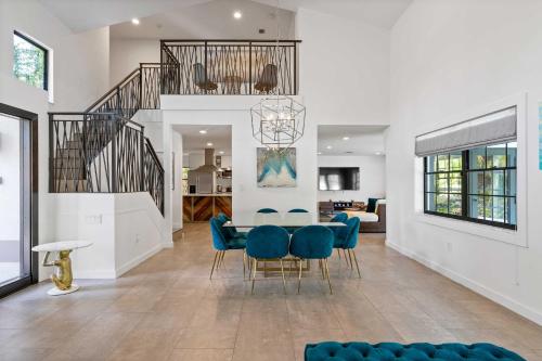 Peaceful Miami Getaway Private Yard and Oasis! - image 5