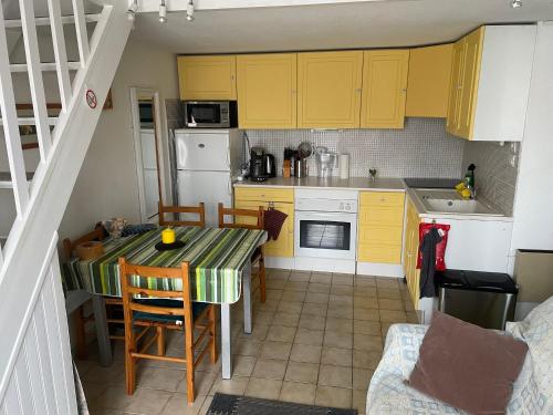 Ferienhaus in résidence naturiste direkt am Strand, Leucate (fotografie 8)