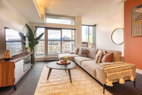 # Modern Tropical Comfort 2bed1bath1park