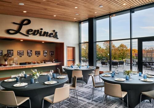 ห้องประชุม / บอลรูม, Lockwood Hotel in วอเตอร์วิลล์ (ME)