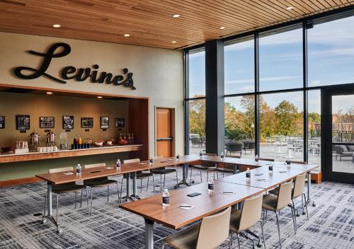 ห้องประชุม / บอลรูม, Lockwood Hotel in วอเตอร์วิลล์ (ME)