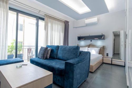 Athens Syntagma Studio, Atény