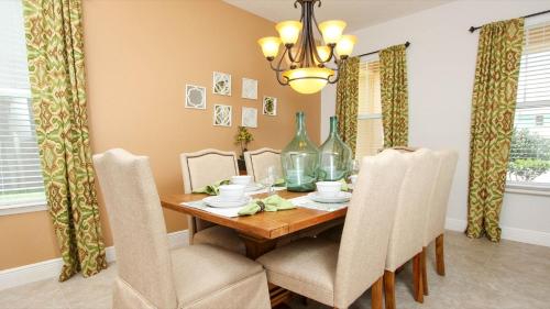 Acorn Court 4317 - main image