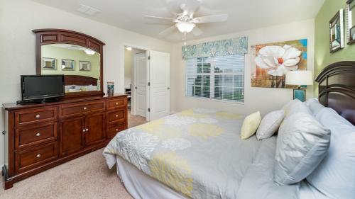 2574 Archfeld Blvd - image 13