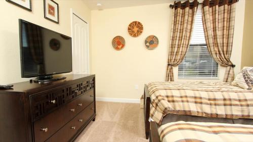 1405 Thunderbird Road - image 13