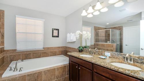 Thunderbird Road 1431 - image 12