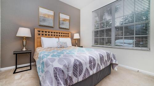 7679 Sir Kaufman Court - main image