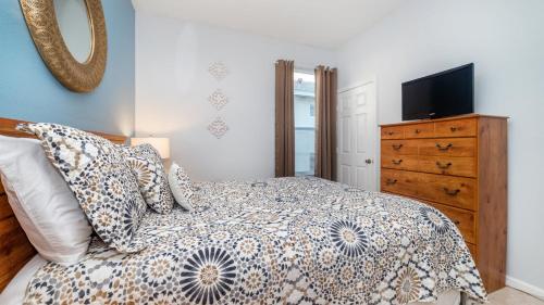 8135 Sun Palm Drive - image 11
