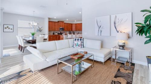 4720 sleepy hollow drive - image 2