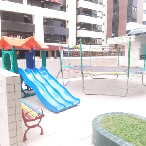 Apart. Dois quartos na Ponta Verde