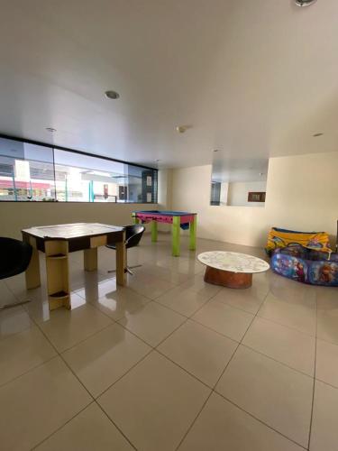 Apart. Dois quartos na Ponta Verde