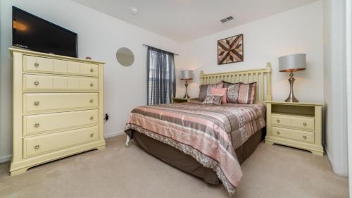 Basnett Circle 7795 - image 11