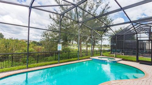 2633 daulby street - image 4