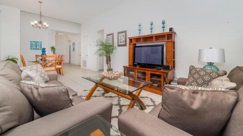 7730 Comrow Street - image 11
