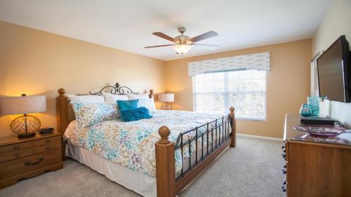 7713 Comrow Street - image 11