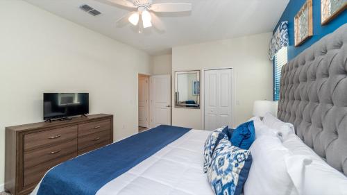 9088 Hazard Street - image 12
