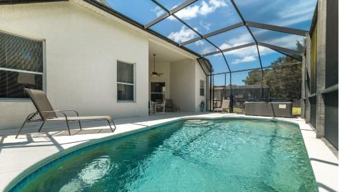 8038 King Palm Circle - image 11