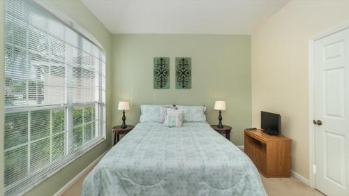 8038 King Palm Circle - image 11