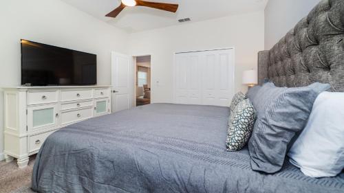 # 4749 Kings Castle Circle - image 12