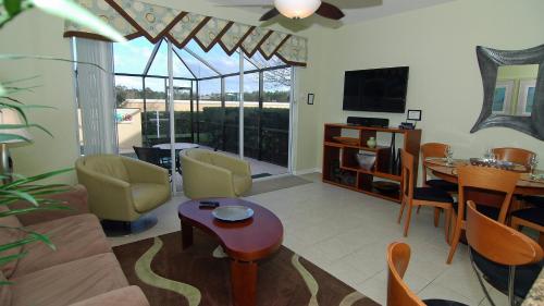 2549 Maneshaw Lane - image 2