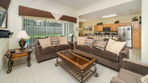 2678 Manesty Lane - image 6