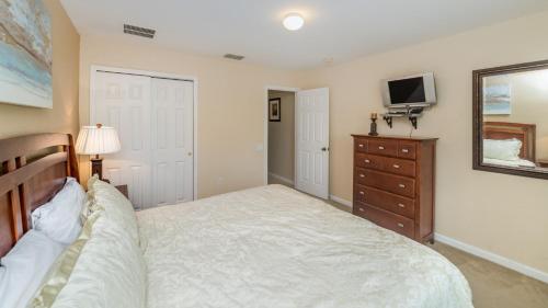 2678 Manesty Lane - image 12