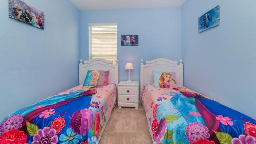 2678 Manesty Lane - main image