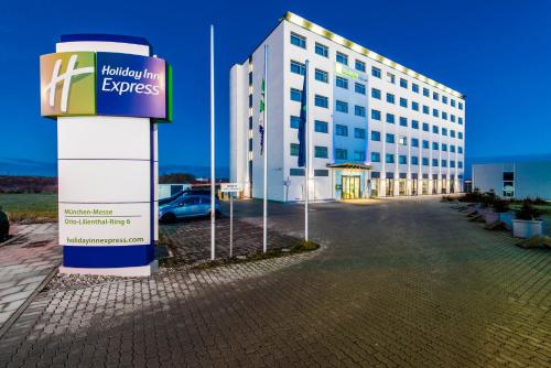 Holiday Inn Express München Messe an IHG Hotel - image 11