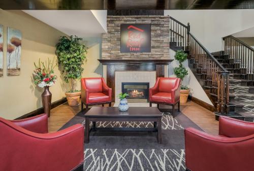 Red Roof Inn & Suites Knoxville East - image 12