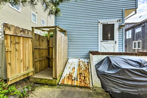 Breezy Ship Bottom House with Yard and Beach Access!