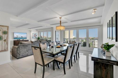Oceanview jewel for large families! Beachfront resort shared pools & jacuzzi - image 10